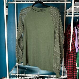 Women’s long sleeve top